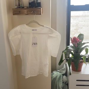 Zara t shirt with puff sleeve detail! NWT